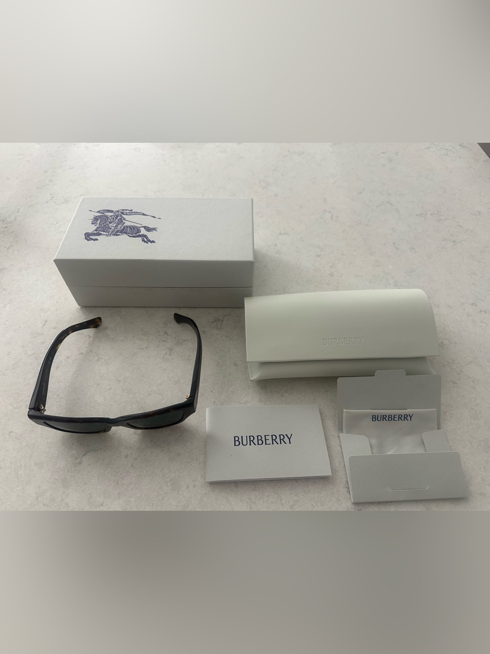 NWT Burberry Sunglasses with White Branded Case, cleaning cloth and box